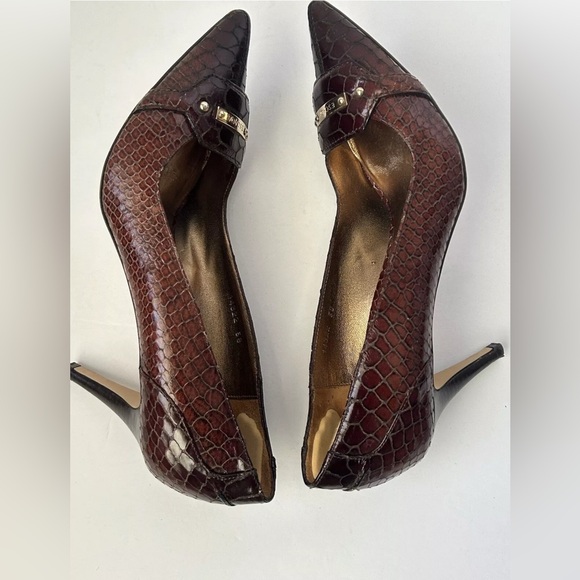 Escada snake embossed burgundy brown leather heel pumps Size 38 - Picture 2 of 16